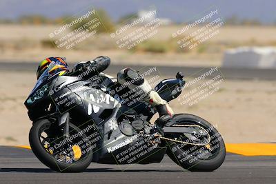 media/Oct-08-2022-SoCal Trackdays (Sat) [[1fc3beec89]]/Turn 16 (125pm)/